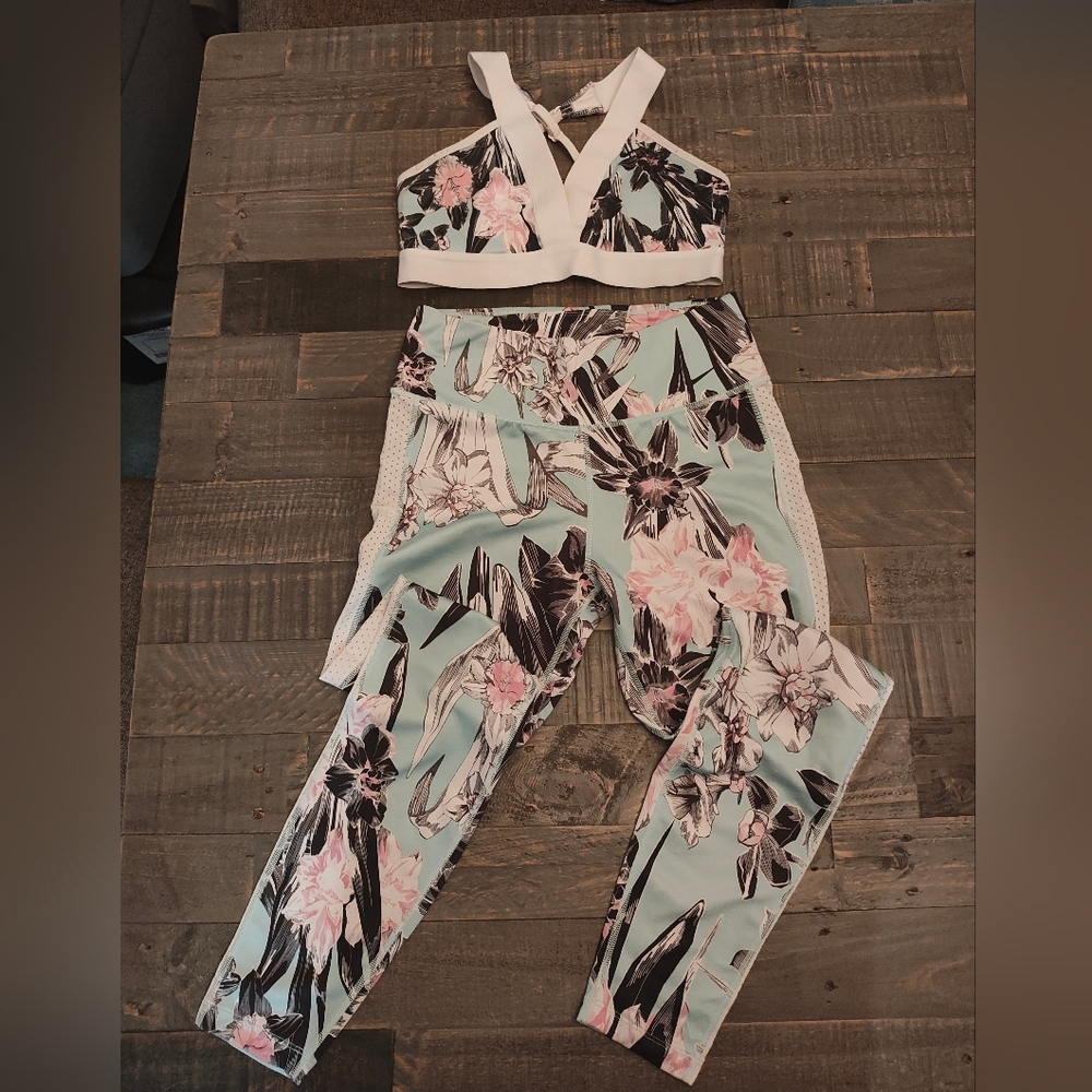 Floral Women's Nike Set